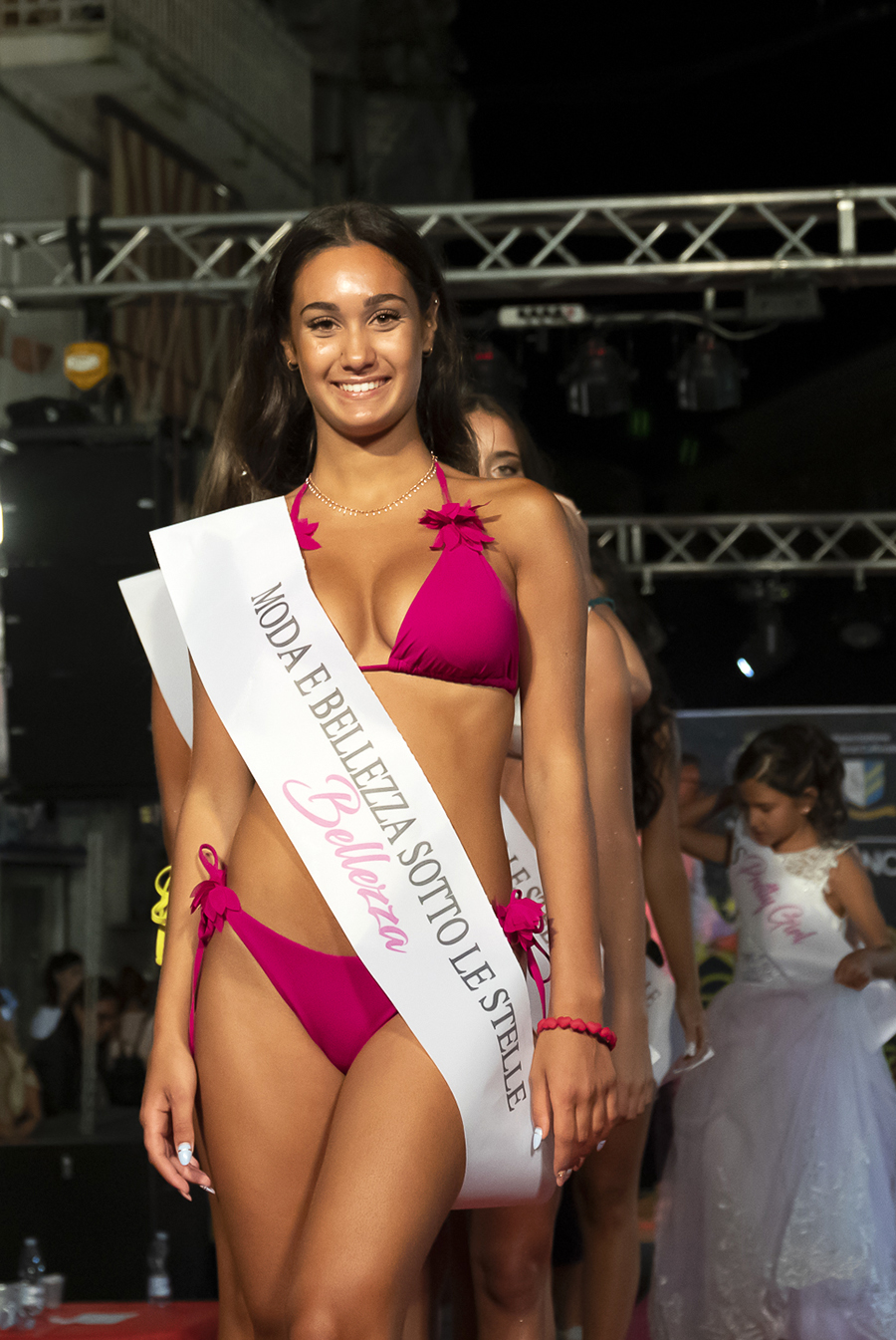 Moda e Bellezza sotto le stelle - Romina Esposito 2019 Moda e Bellezza sotto le stelle - Romina Esposito 2019